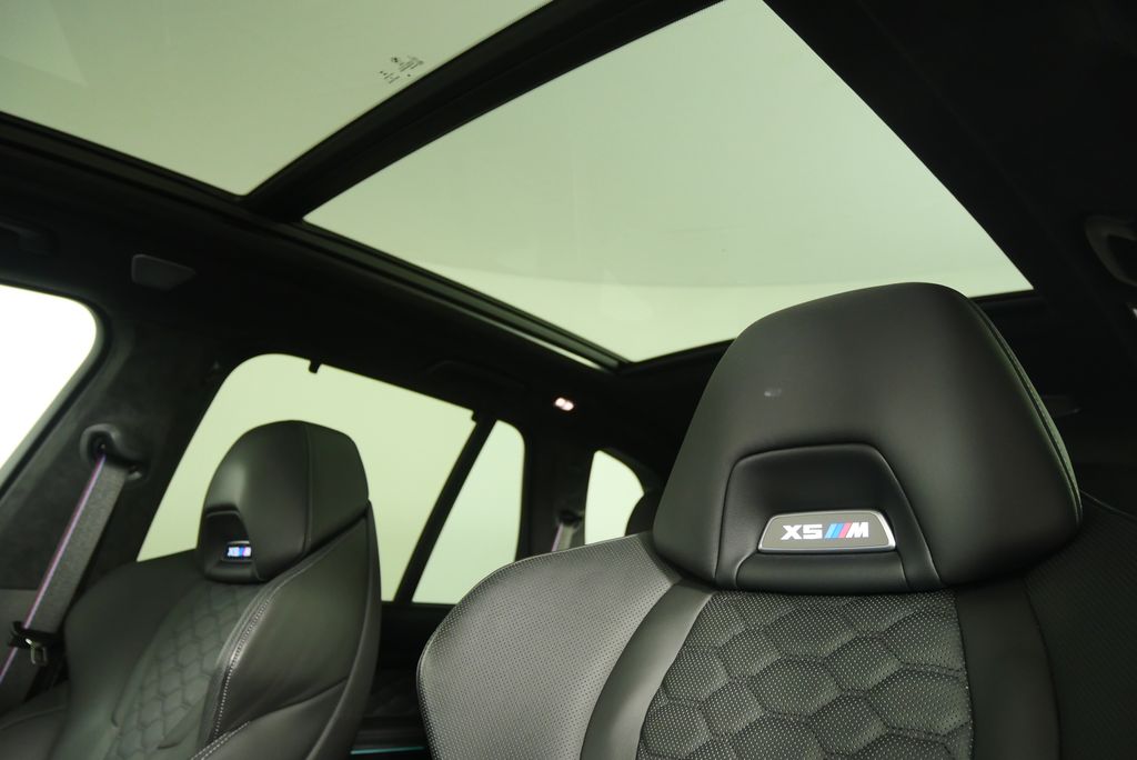 2021 BMW X5 M 12