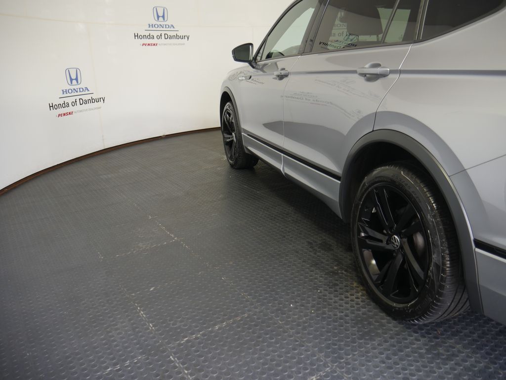 Thumbnail: 2024 Volkswagen Tiguan - 11