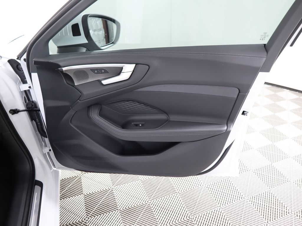 Thumbnail: 2025 Audi A5 - 27