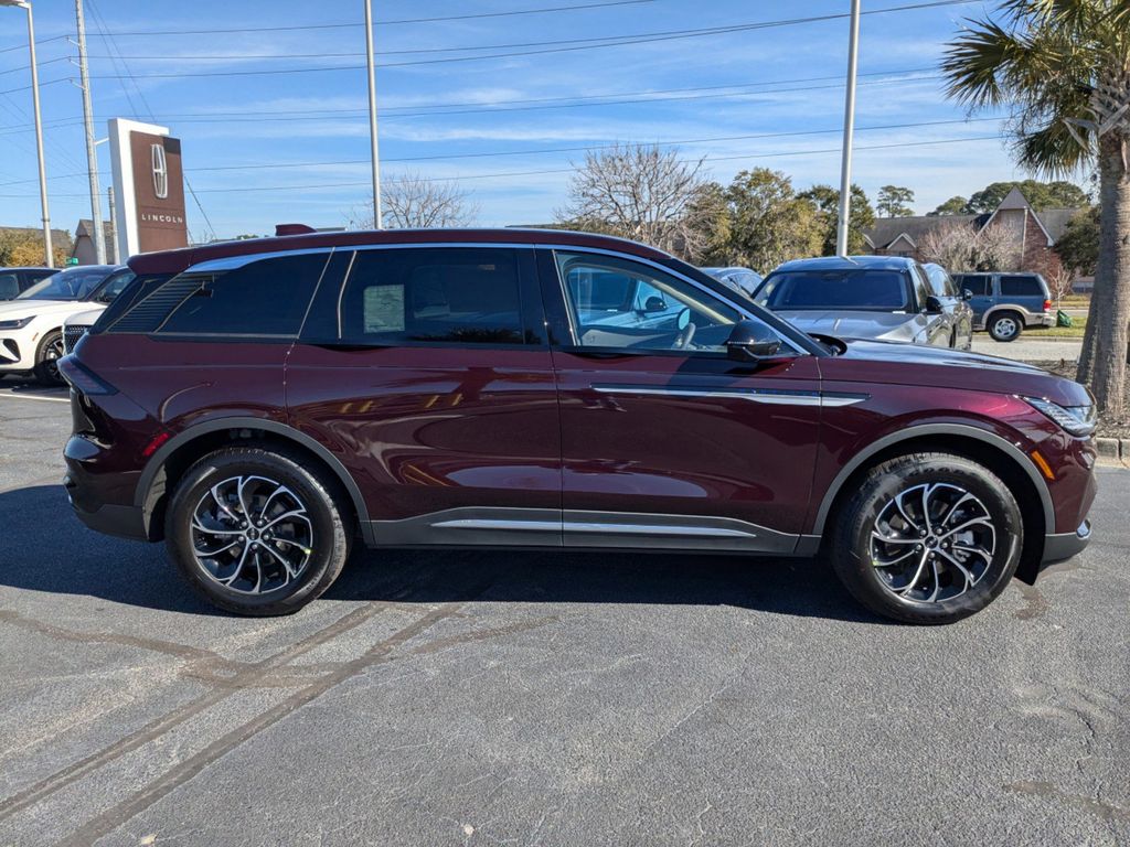 2025 Lincoln Nautilus Hybrid Premiere