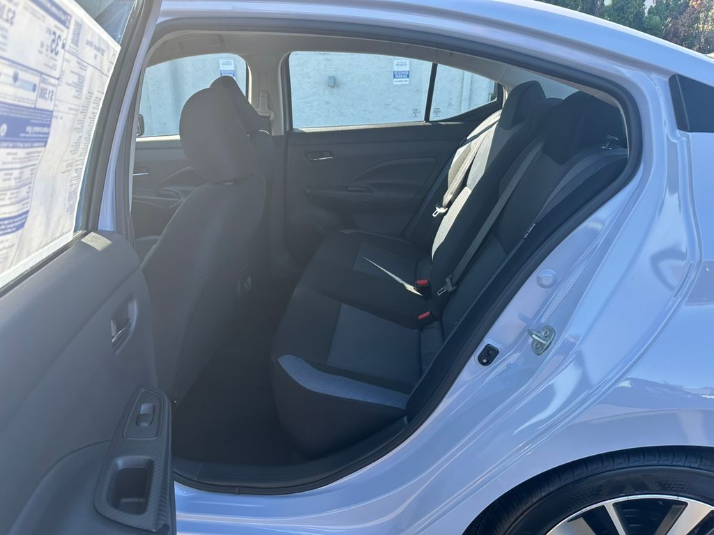 2025 Nissan Versa 1.6 SV