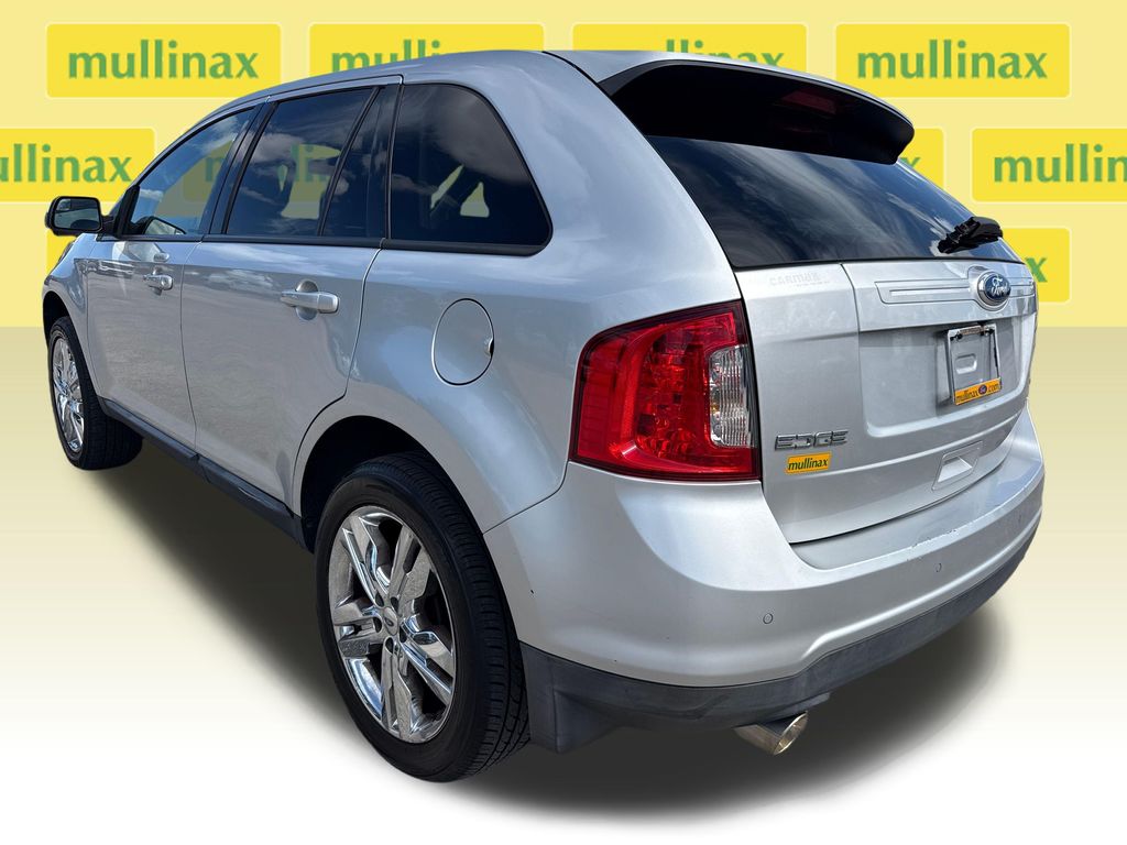 Used 2012 Silver Ford SEL image 4