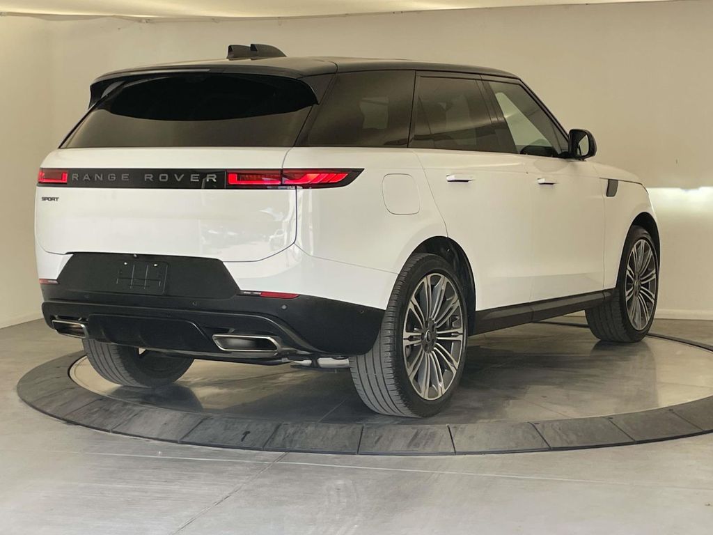 2024 Land Rover Range Rover Sport SE - 6