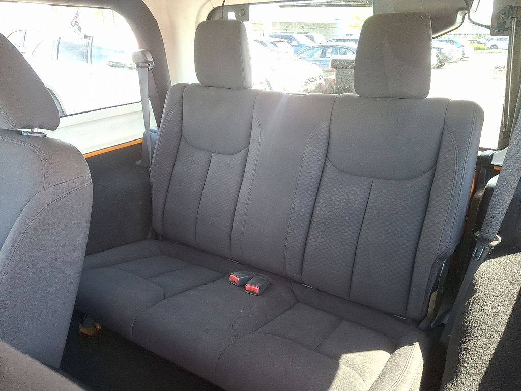 2013 Jeep Wrangler Sport 10