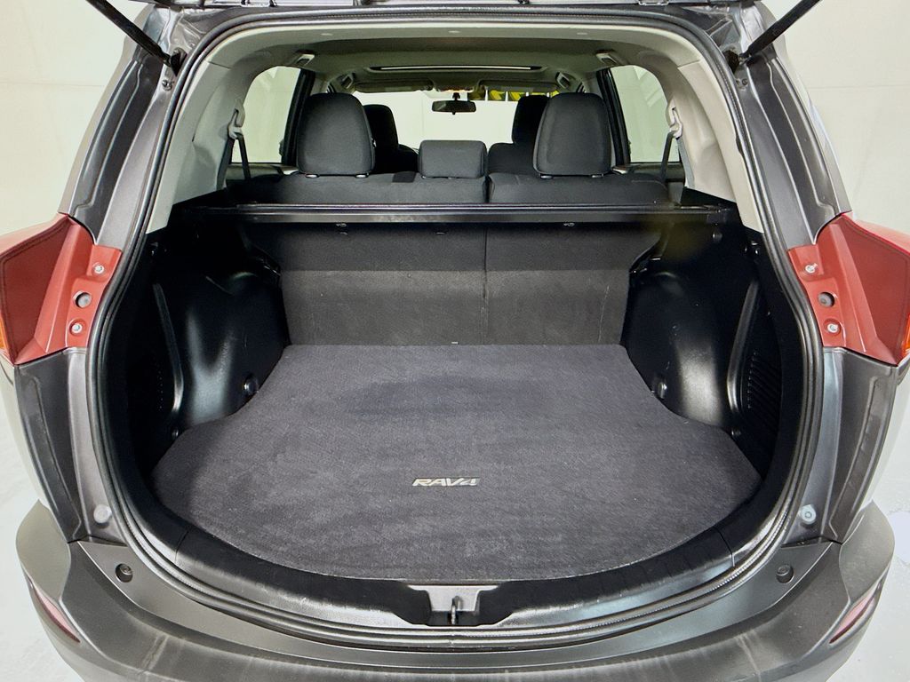 Thumbnail: 2014 Toyota RAV4 - 29