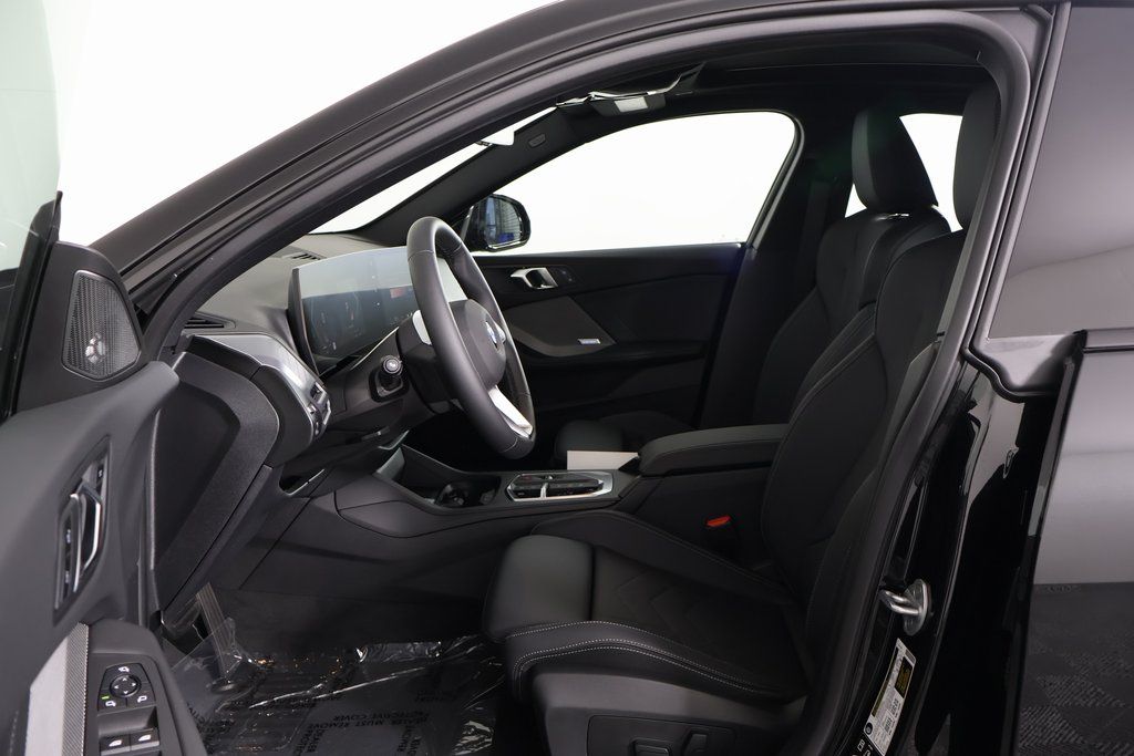 Thumbnail: 2026 BMW 2 Series - 5