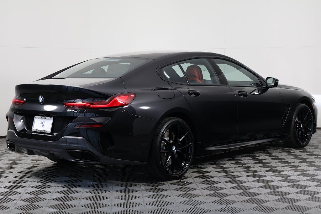 Thumbnail: 2026 BMW 8 Series - 2