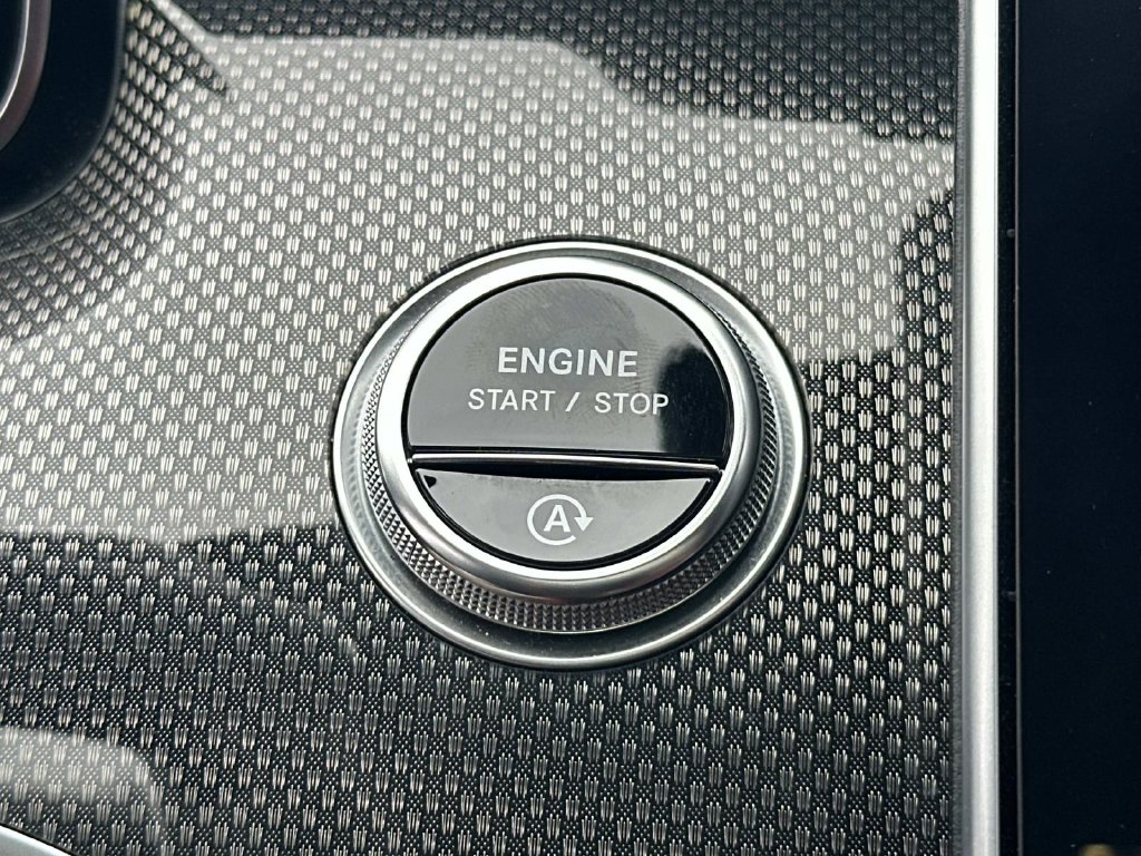 Thumbnail: 2023 Mercedes-Benz C-Class - 22