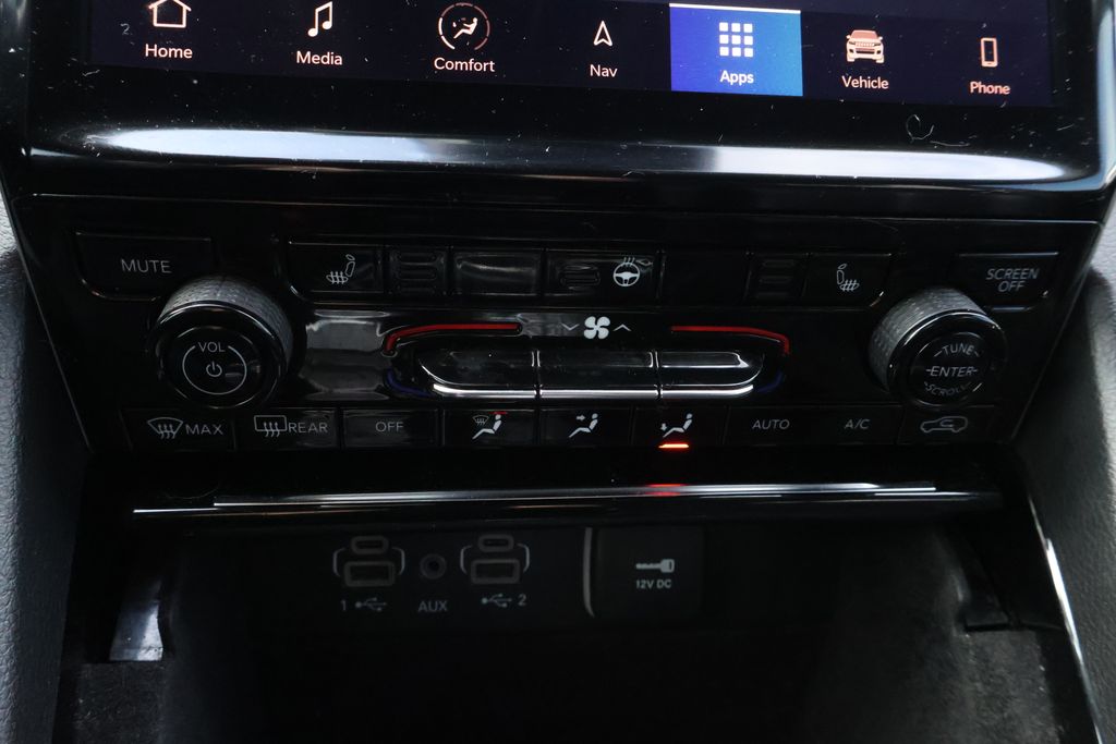 Thumbnail: 2022 Jeep Grand Cherokee L - 26