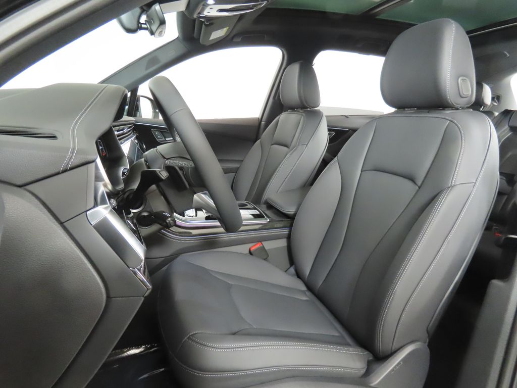 Thumbnail: 2025 Audi Q7 - 31