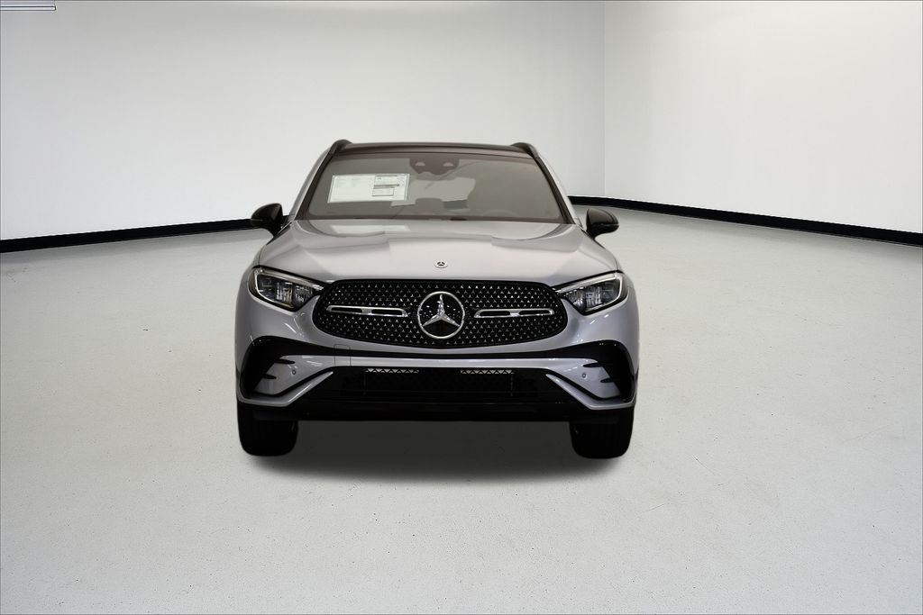 Thumbnail: 2026 Mercedes-Benz GLC - 8