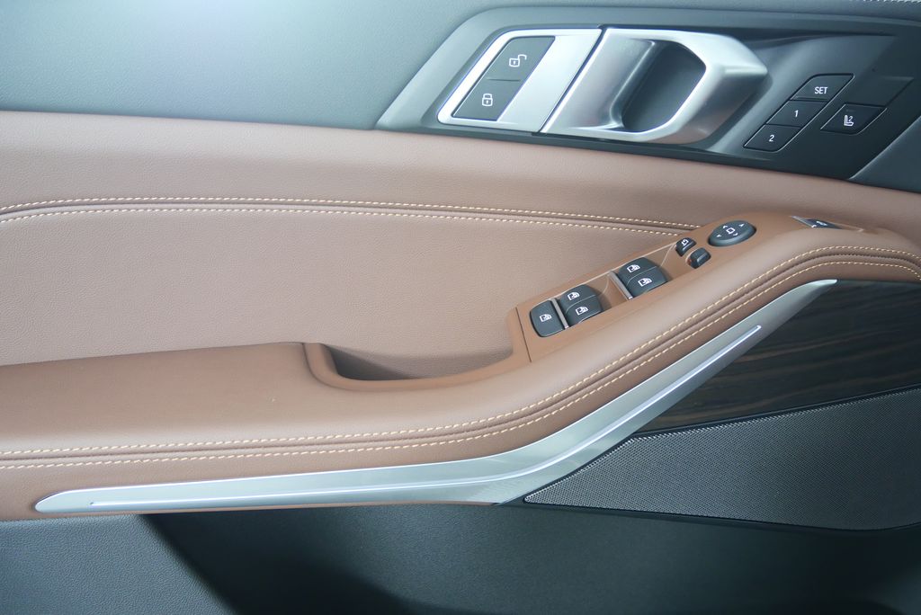 2026 BMW X5 xDrive40i 8