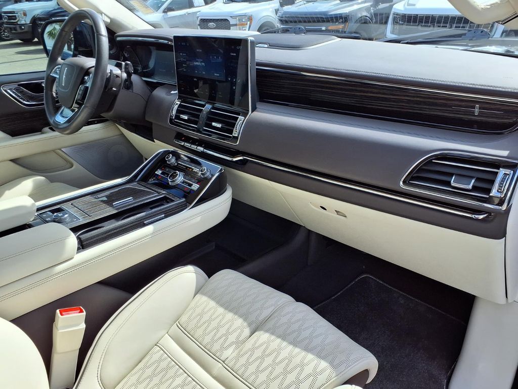 2024 Lincoln Navigator Black Label Black at Cook Ford