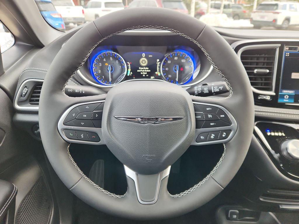 2026 Chrysler Pacifica Select - Photo 14
