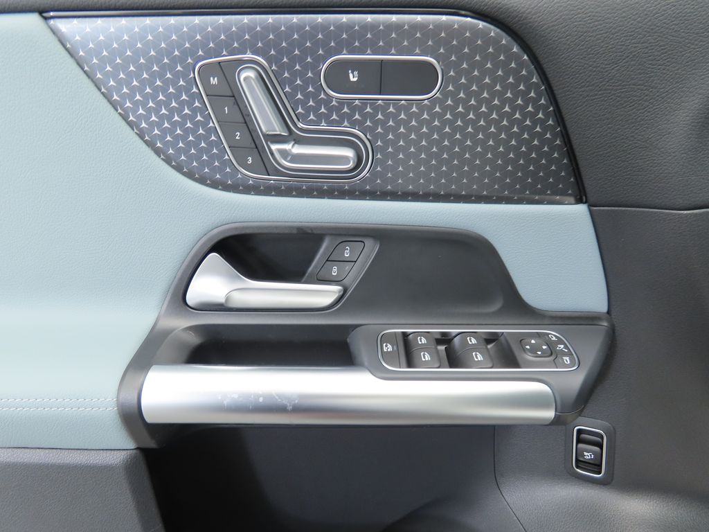 Thumbnail: 2026 Mercedes-Benz GLA - 23