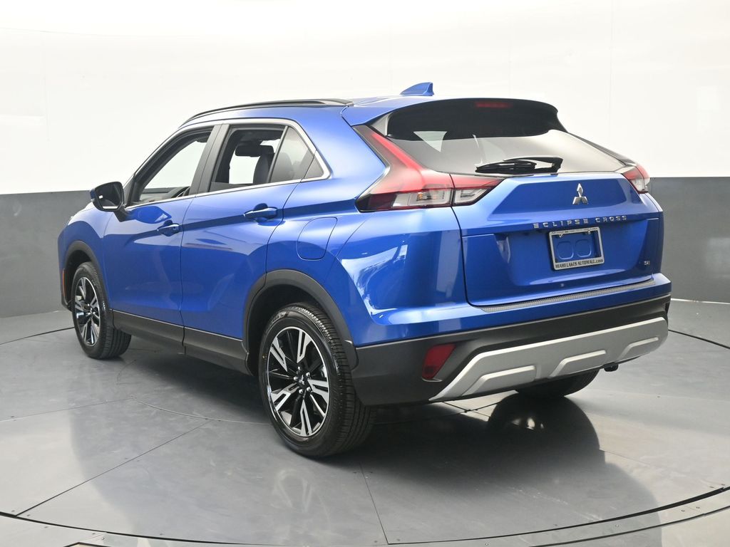 New 2026 Blue Metallic Mitsubishi SE image 4