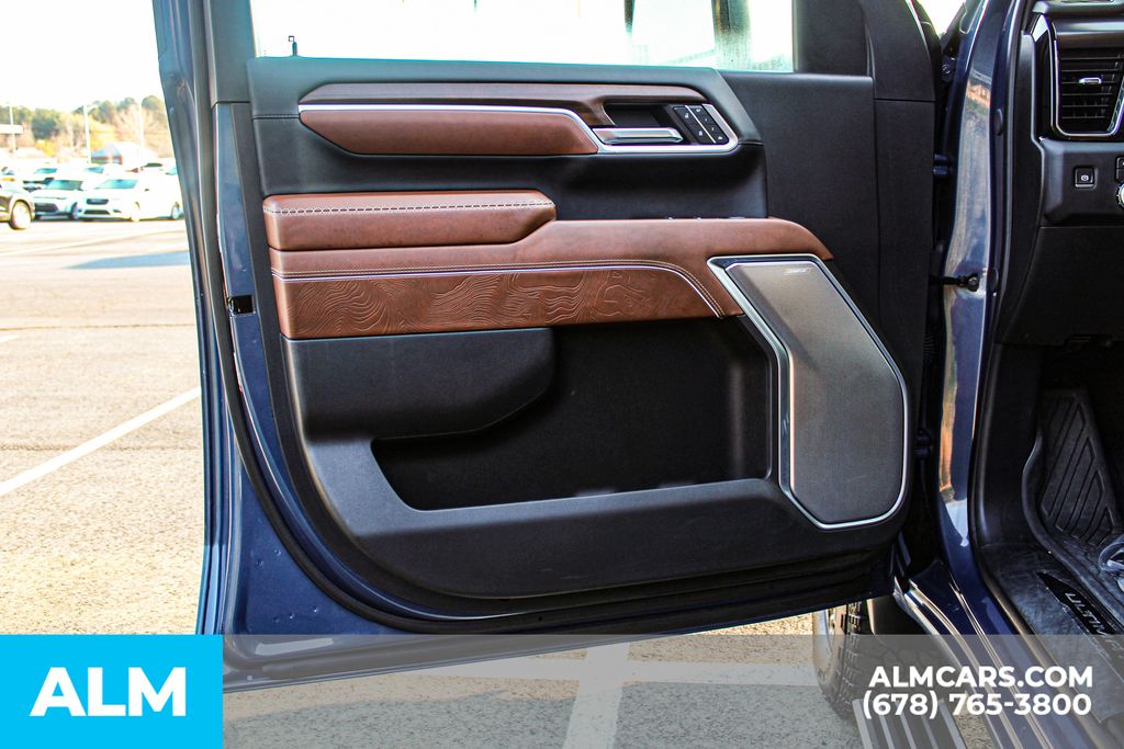 Used 2025 Blue GMC Denali Ultimate image 39