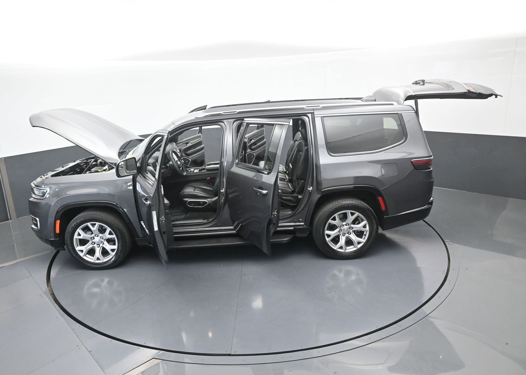 Used 2022 Baltic Gray Metallic Clearcoat Jeep Series II image 68
