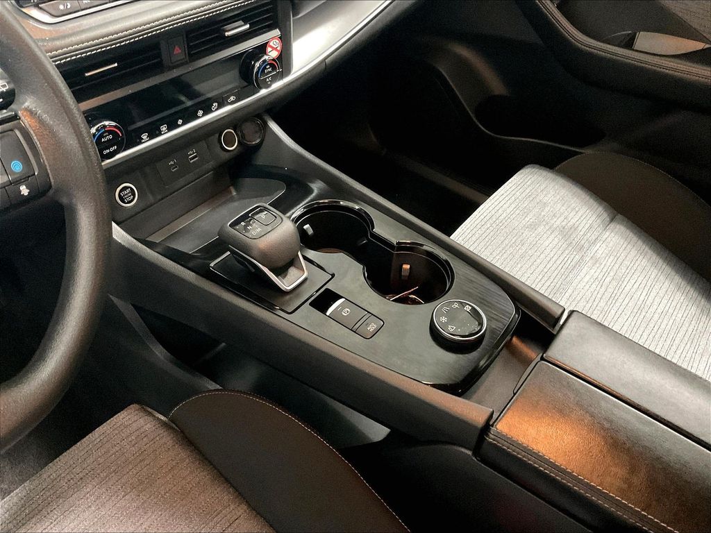 2023 Nissan Rogue — photo 20