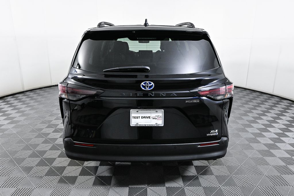 2023 Toyota Sienna XLE Hybrid 5