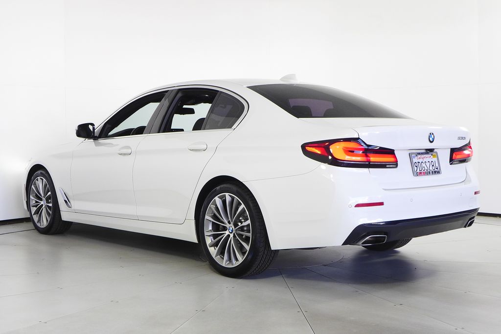 Thumbnail: 2022 BMW 5 Series - 9