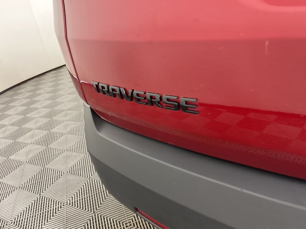 2023 Chevrolet Traverse RS 3