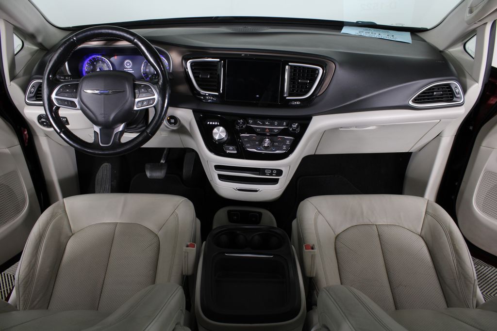 Used 2019 Chrysler Pacifica for sale in 