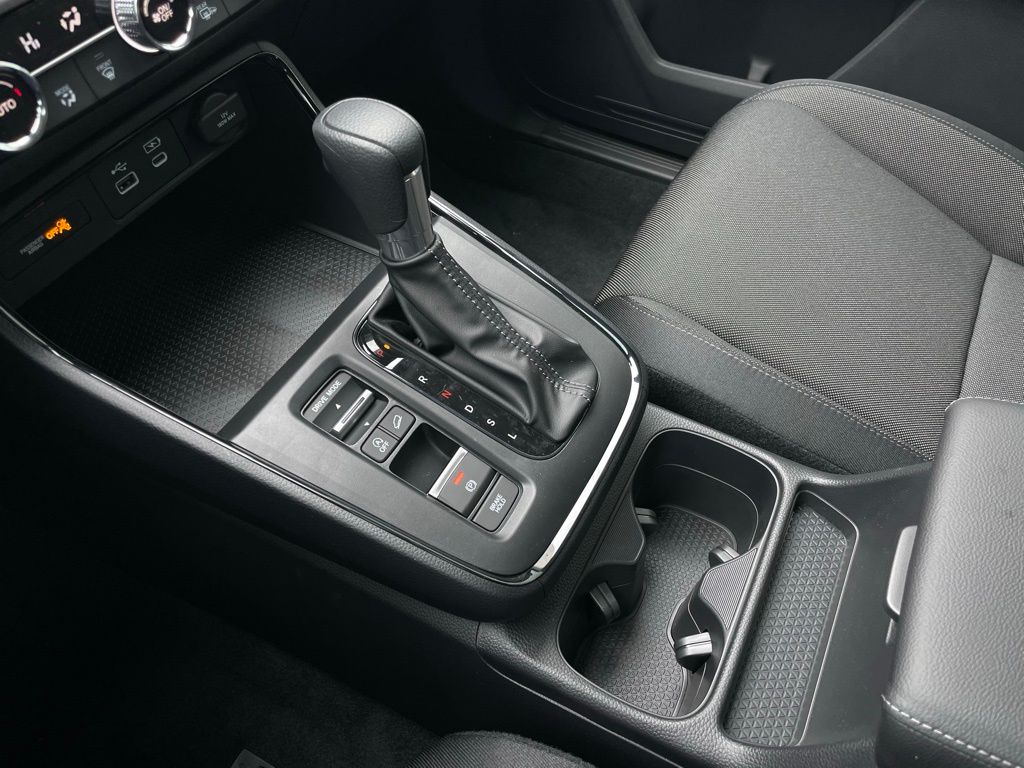 2025 Honda CR-V EX 18