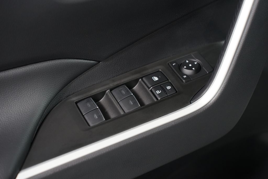 Thumbnail: 2025 Toyota RAV4 - 31