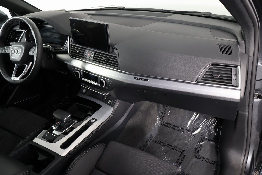 Thumbnail: 2024 Audi Q5 - 9