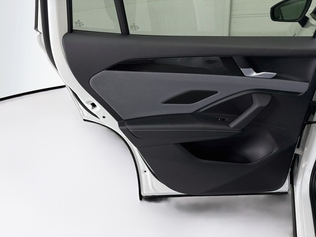 Thumbnail: 2026 Volkswagen Tiguan - 24