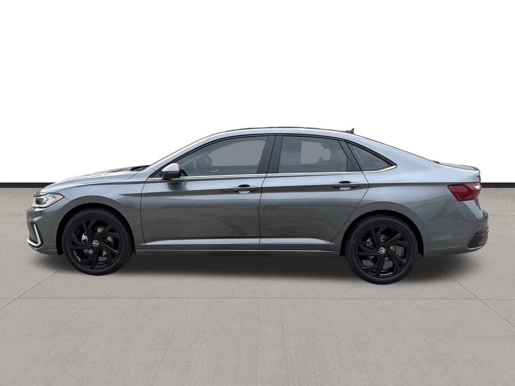 New 2026 Metallic Volkswagen 1.5T SE image 8