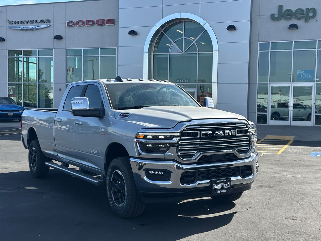 2026 RAM 2500 Plata (Silver Zynith) Camioneta Todo terreno 8 velocidades Automática