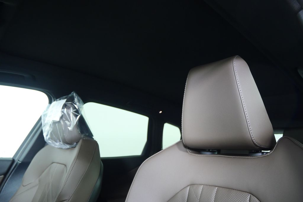 Thumbnail: 2026 BMW X3 - 12