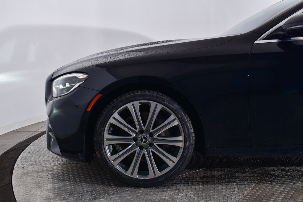 Thumbnail: 2023 Mercedes-Benz E-Class - 25