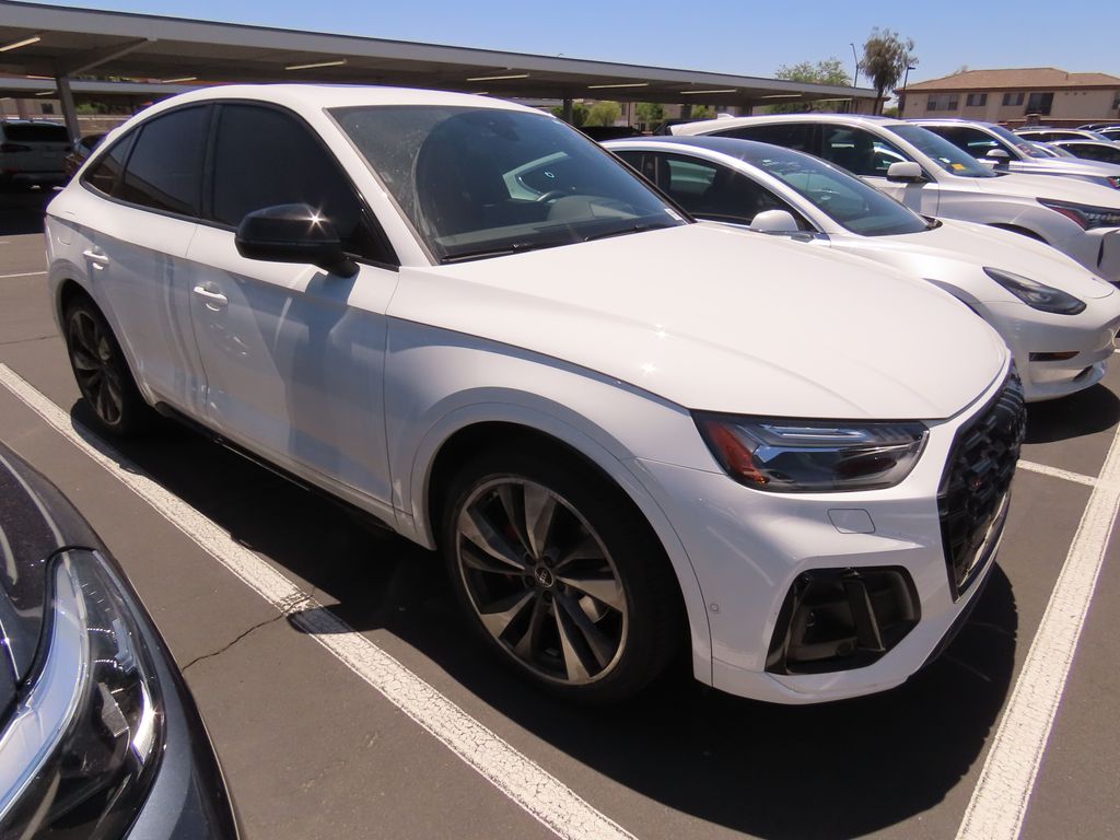 Thumbnail: 2023 Audi SQ5 - 2
