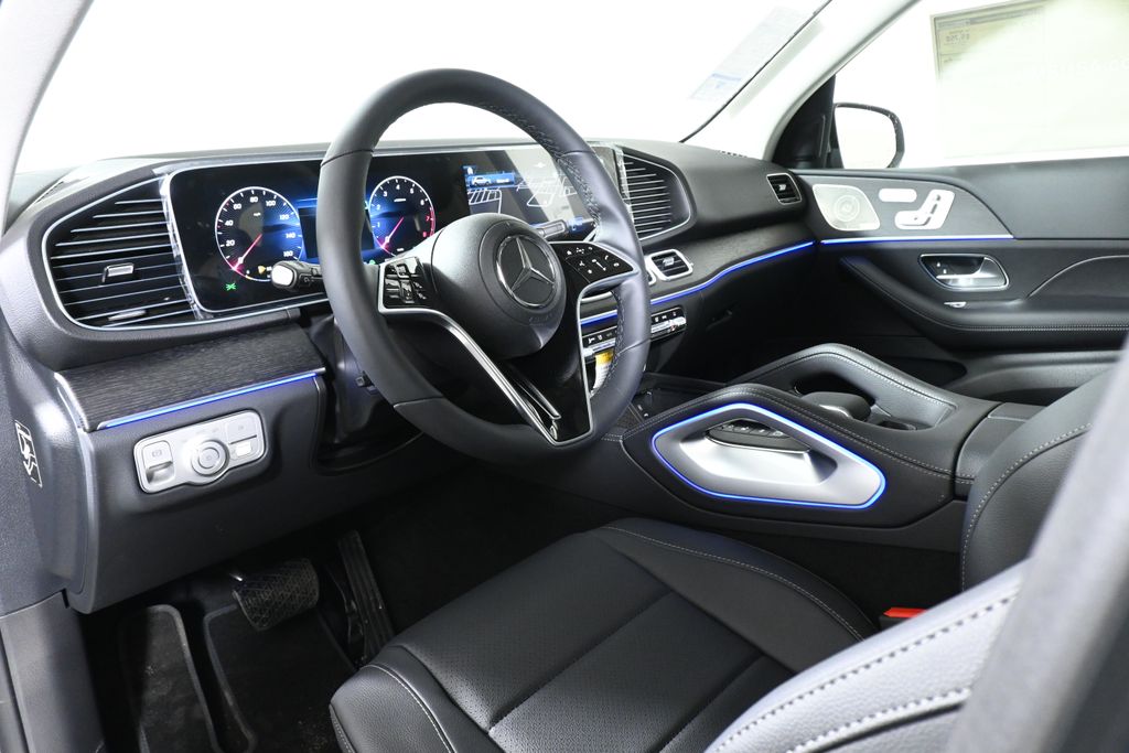 Thumbnail: 2026 Mercedes-Benz GLE - 13