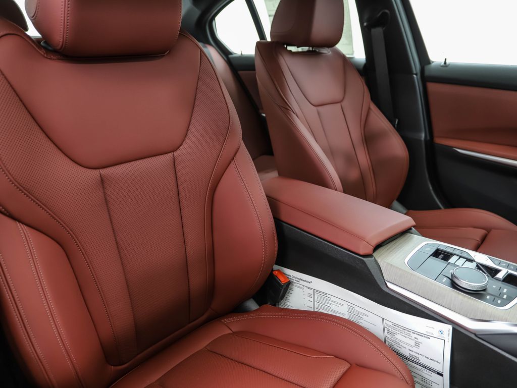 Thumbnail: 2025 BMW 3 Series - 29