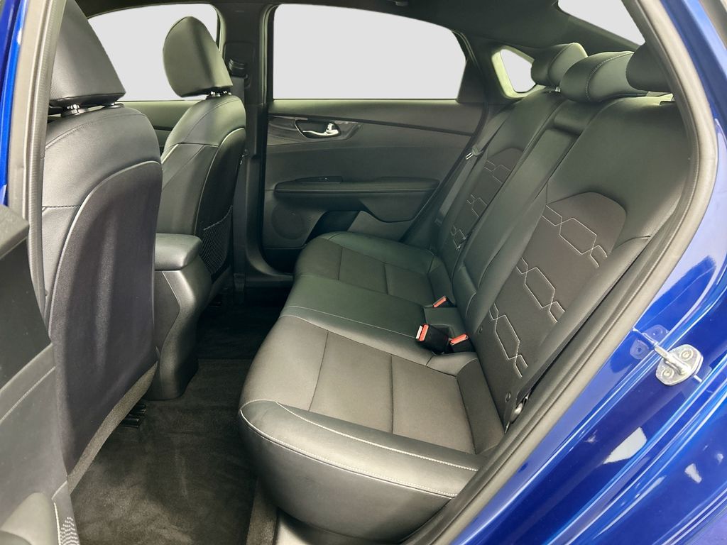 Thumbnail: 2020 Kia Forte - 19