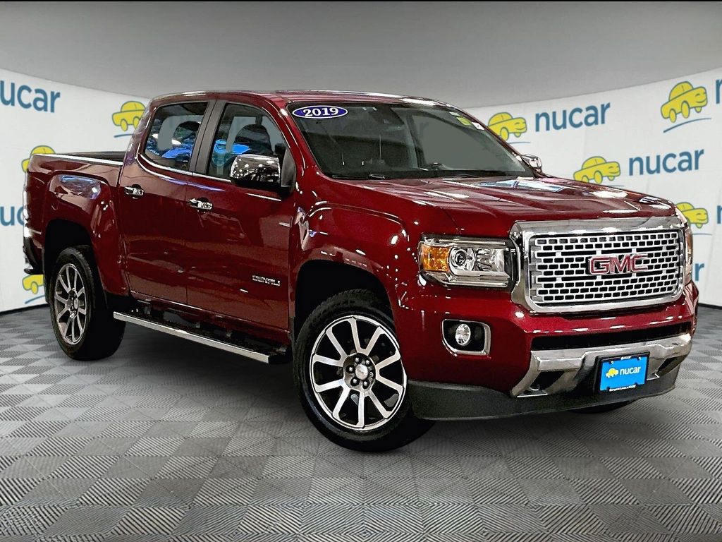 Red Quartz Tintcoat 2019 GMC Canyon Pickup Truck Four-Wheel Drive 8-Speed Automatic