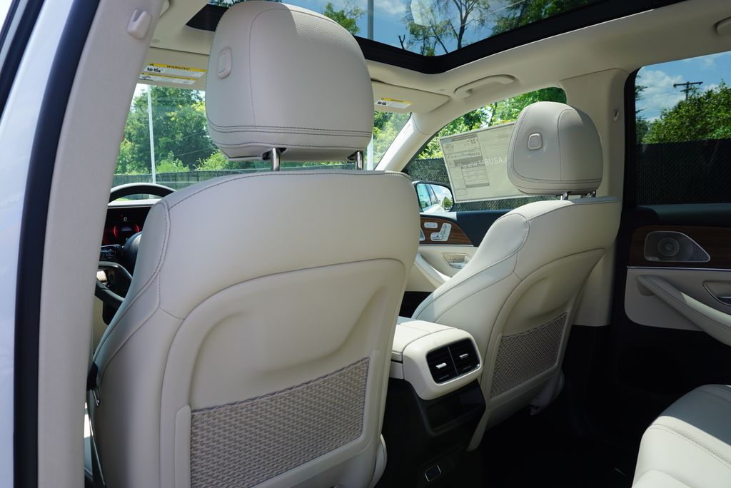 Thumbnail: 2026 Mercedes-Benz GLE - 15