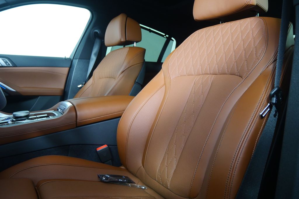 Thumbnail: 2026 BMW X6 - 10