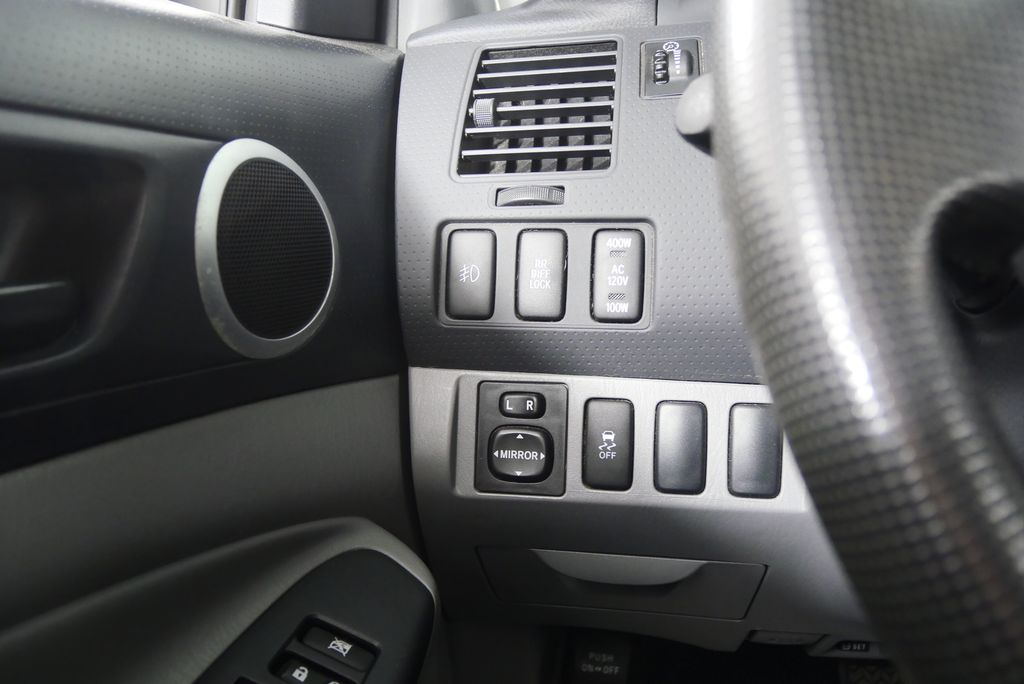 2013 Toyota Tacoma PreRunner 19