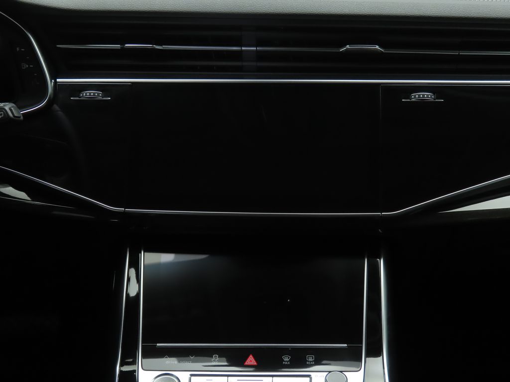 Thumbnail: 2023 Audi Q7 - 14