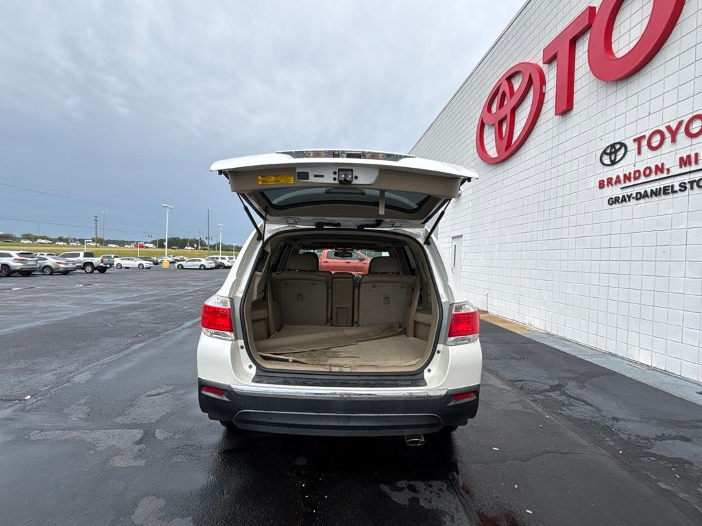 Used 2012 Toyota Highlander SUV