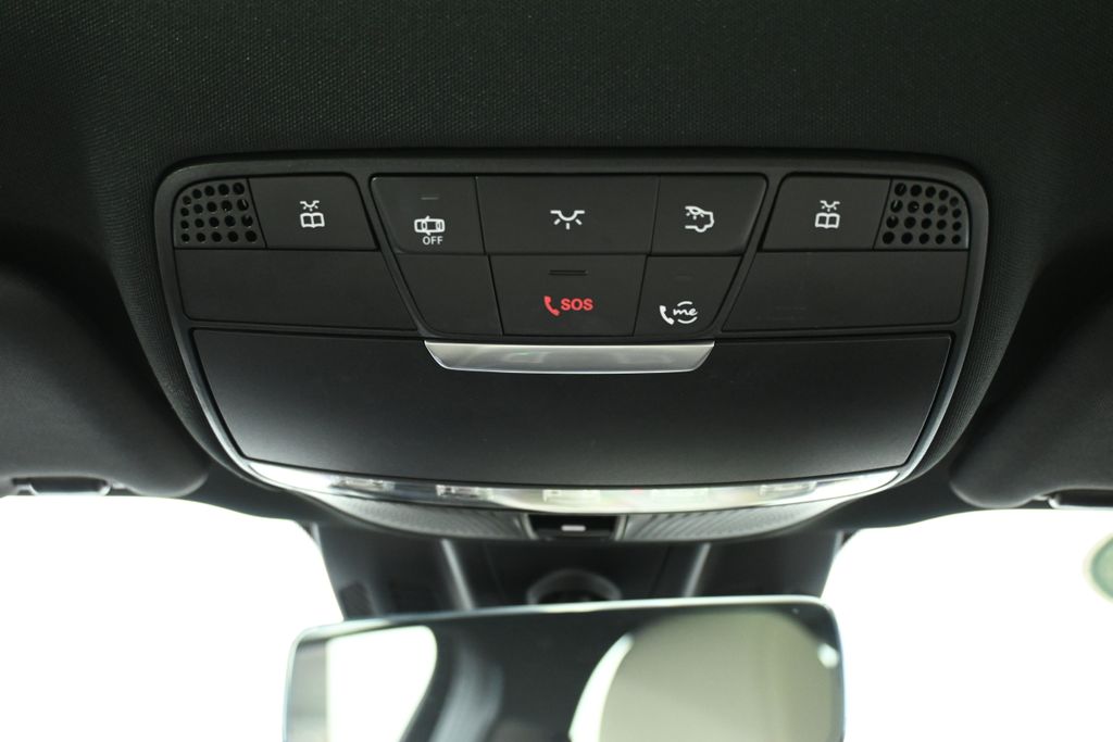 Thumbnail: 2023 Mercedes-Benz E-Class - 20