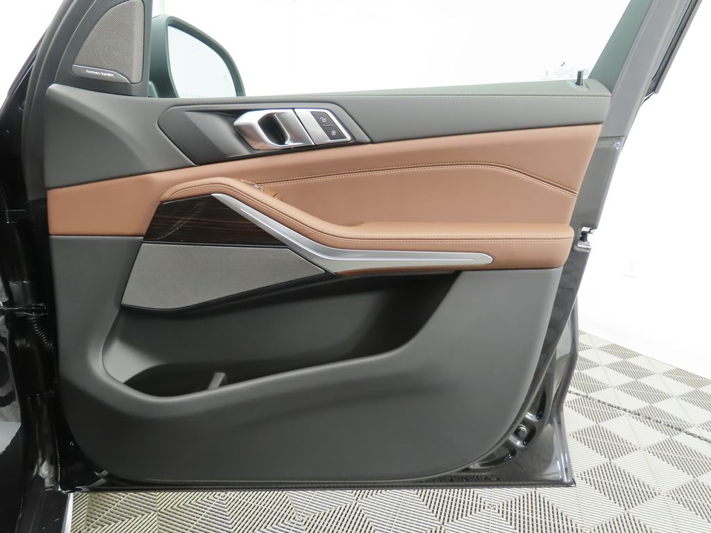 Thumbnail: 2026 BMW X5 - 26