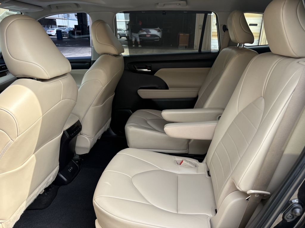 2023 Toyota Highlander XLE Black at Monument Chevrolet