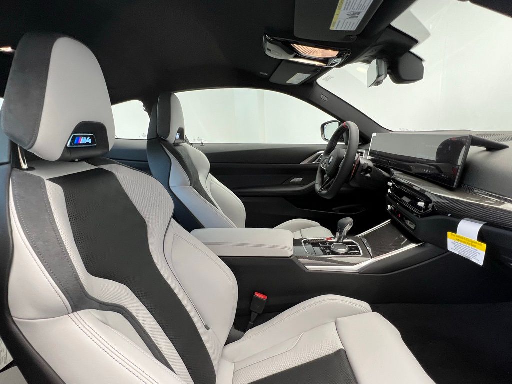 Thumbnail: 2026 BMW M4 - 6