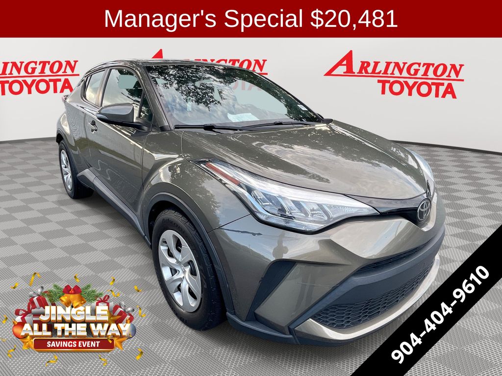 2021 Toyota C-HR XLE's photo